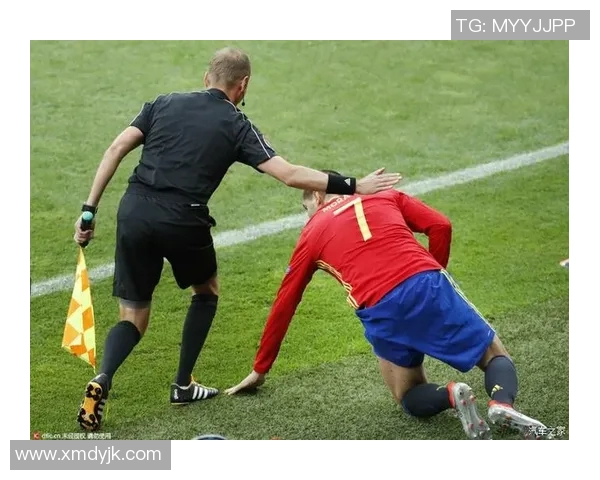 2016年西班牙对阵捷克的精彩盘囗分析与比赛回顾