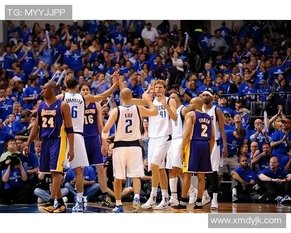 2002年小牛与湖人激战回顾：经典对决中的篮球传奇与历史瞬间