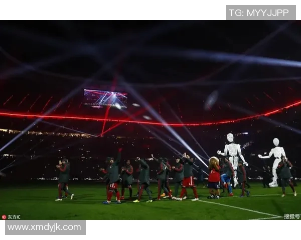 大巴黎与拜仁激战正酣比分揭晓引发球迷热议