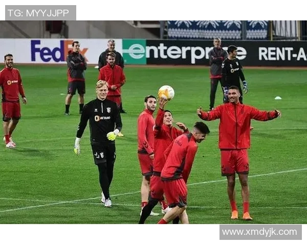 莫火车头与克山的激烈对决揭示了足球战术的博弈与球队精神的较量